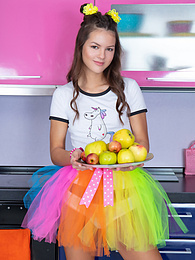 Very-Sexy.com presents: Mind blowing and breathtaking brunette beauty playing with fruits after she gets fully naked for the camera.